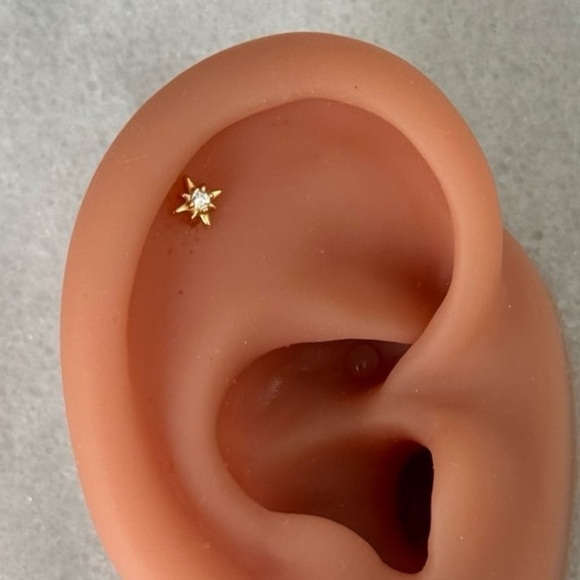 Modest Lu Jewelry - Gold Crystal Star Burst Cartilage Earring 

Brand New